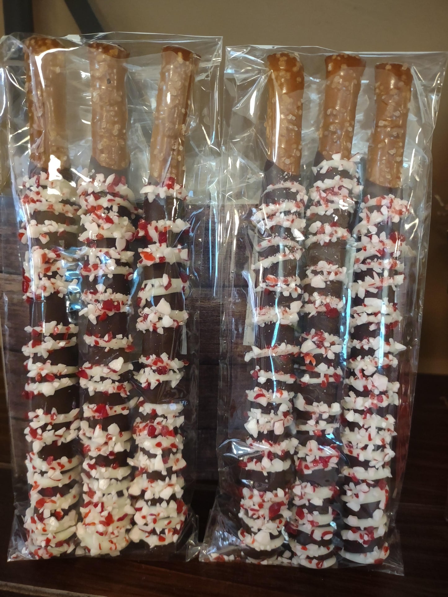 Peppermint Pretzel Rods